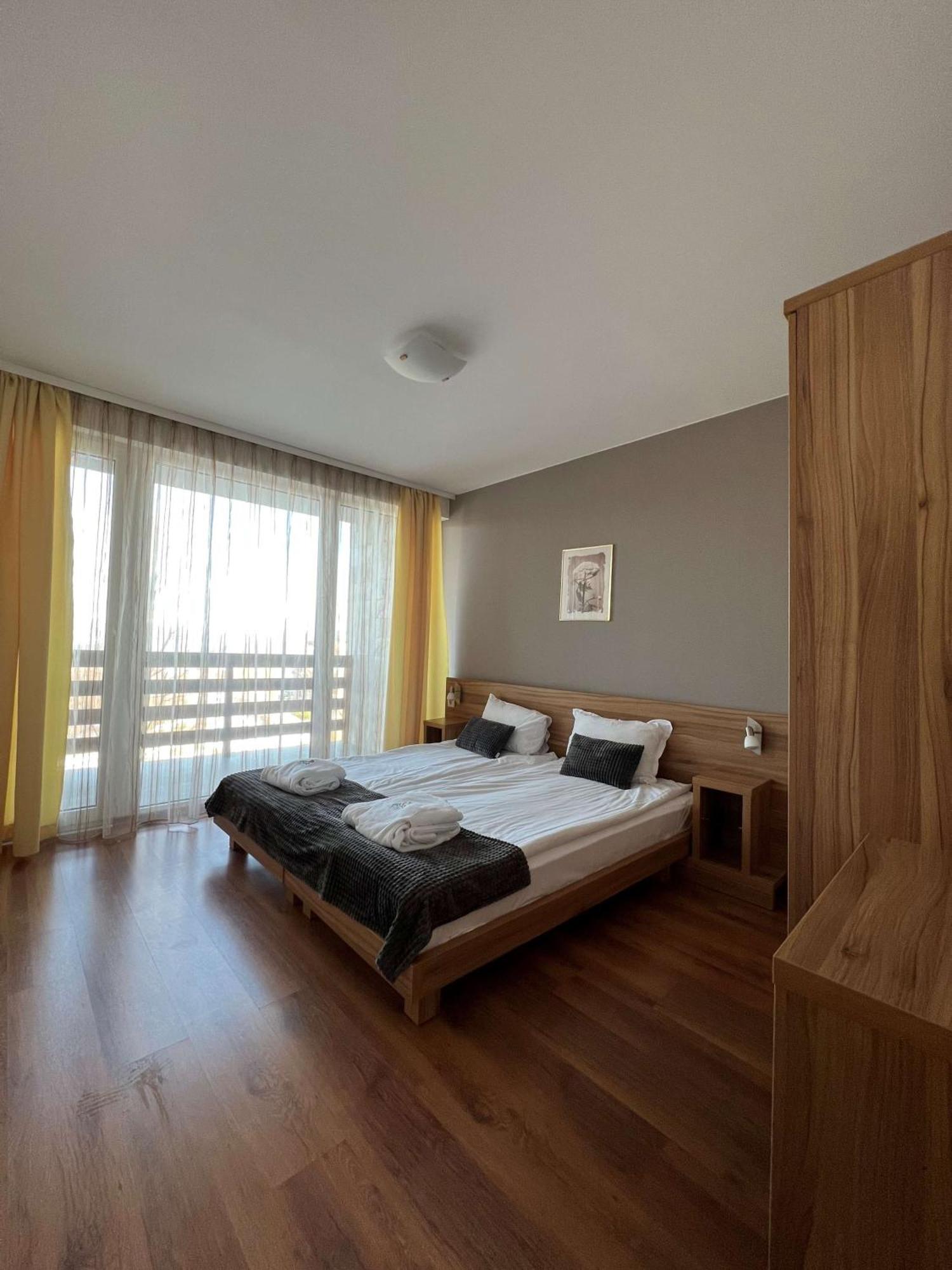 Local Stay Hotel, BW Signature Collection Bansko Bagian luar foto