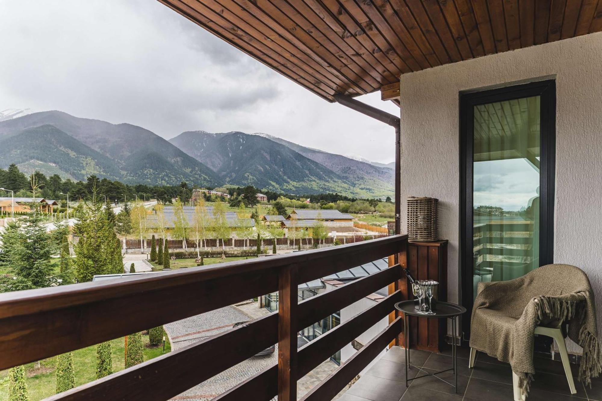 Local Stay Hotel, BW Signature Collection Bansko Bagian luar foto