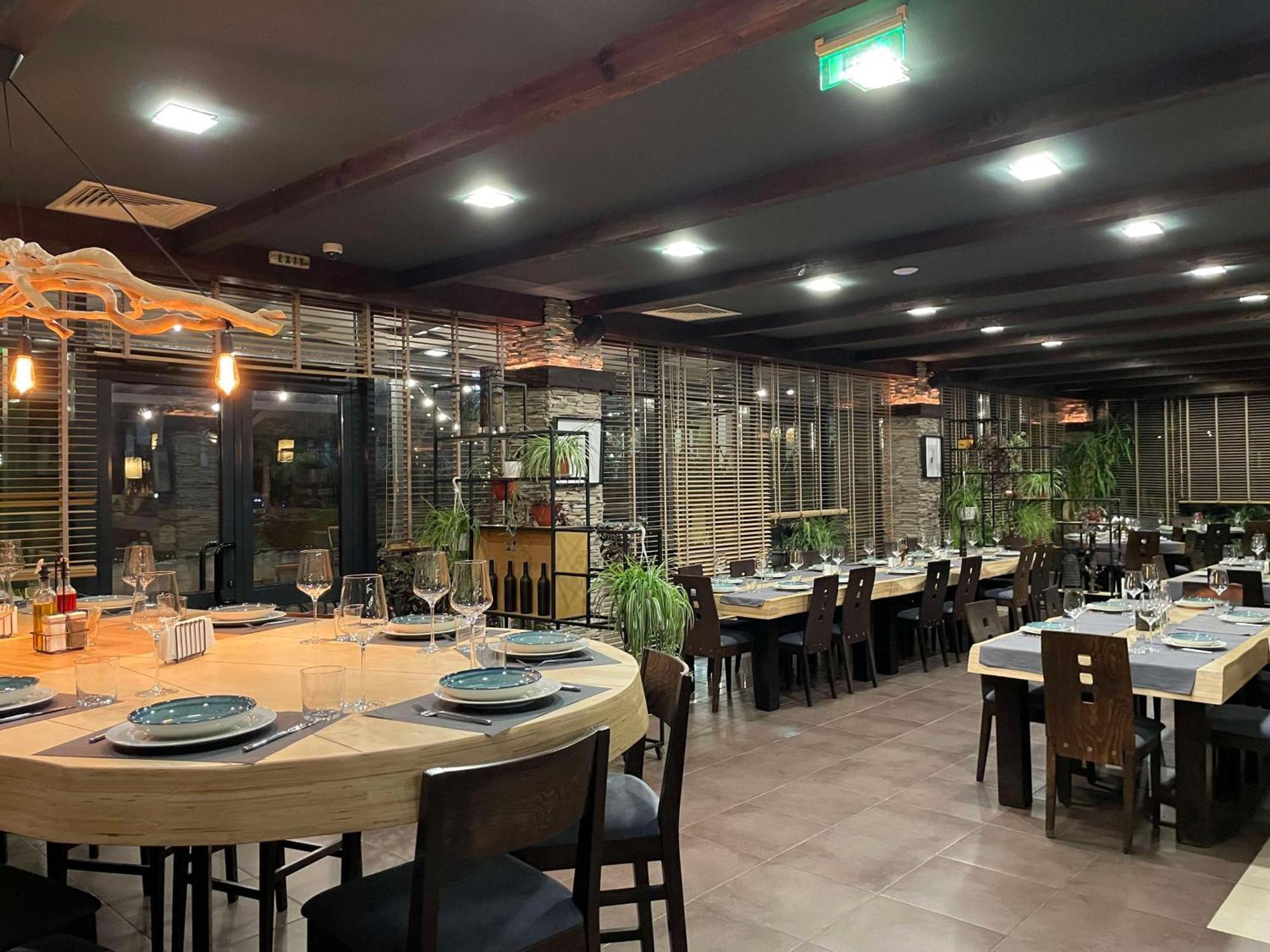 Local Stay Hotel, BW Signature Collection Bansko Bagian luar foto