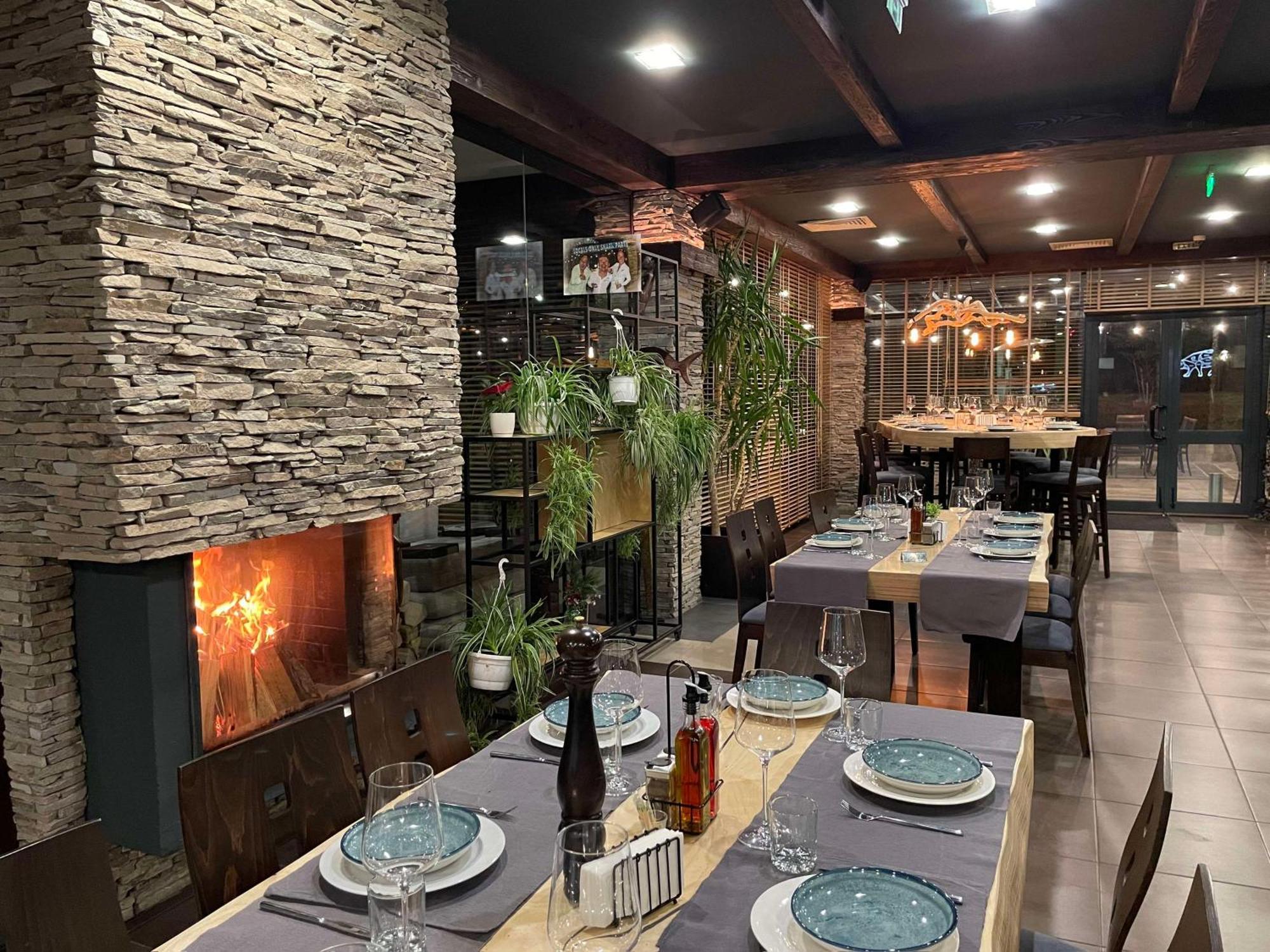 Local Stay Hotel, BW Signature Collection Bansko Bagian luar foto