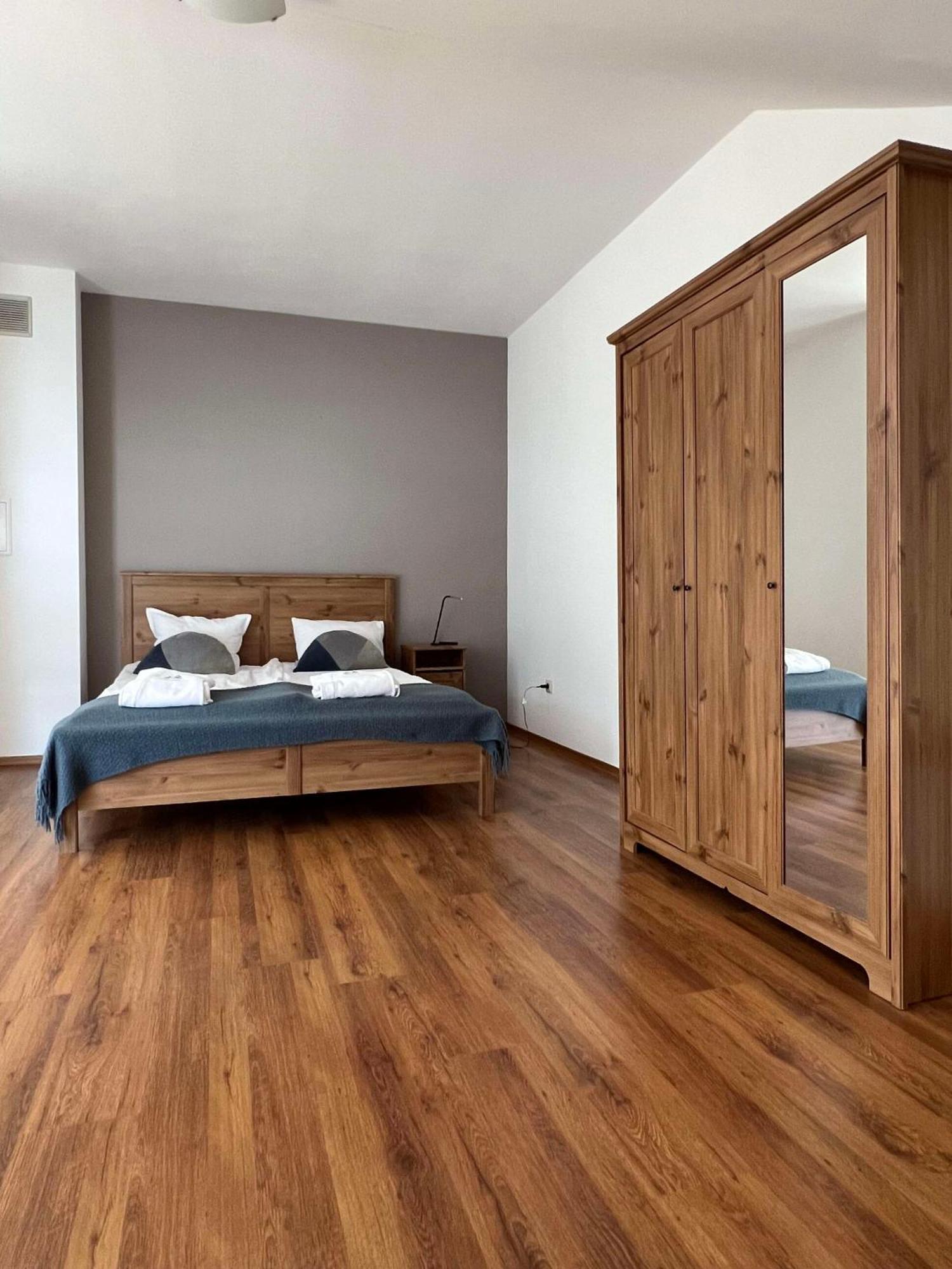 Local Stay Hotel, BW Signature Collection Bansko Bagian luar foto